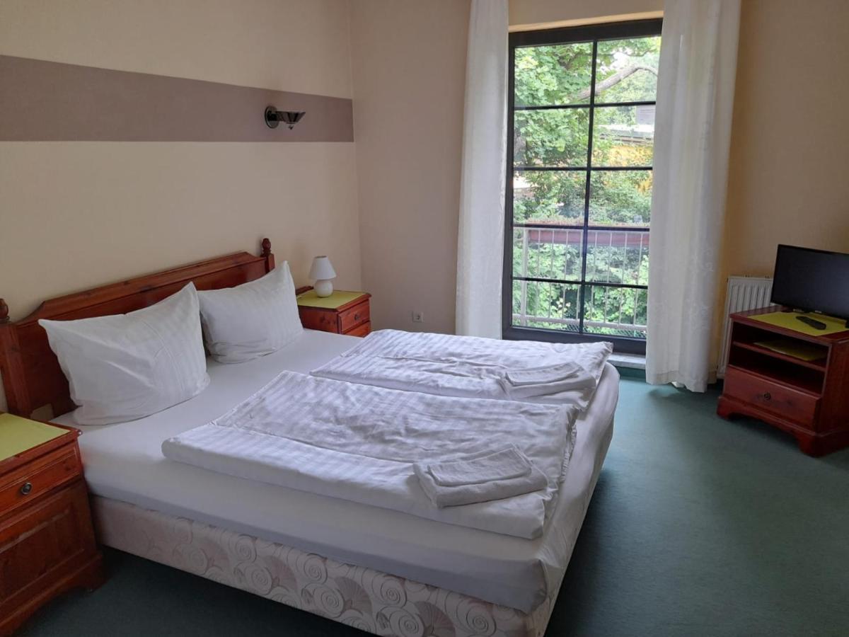 Hotel Am Kreischaer Park Kültér fotó